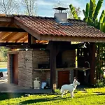 Domaine Familial, Le Parc De Gouts Lejlighed Aiguillon
