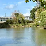 Domaine Familial, Le Parc De Gouts Lejlighed Aiguillon