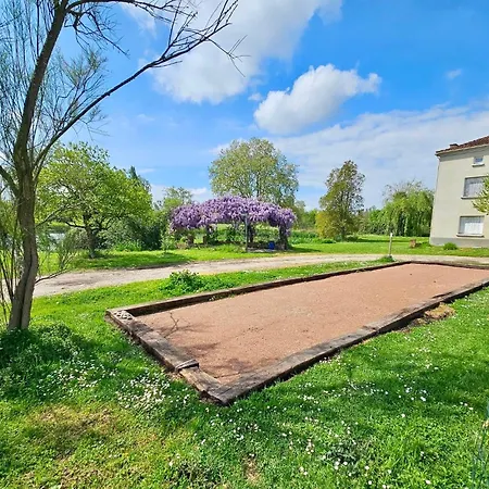 Domaine Familial, Nature Et Piscine