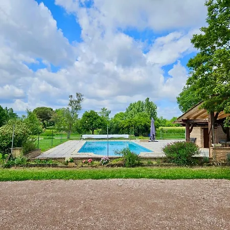 Nyaraló Domaine Familial, Le Parc De Gouts *