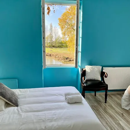 Domaine Familial, Le Parc De Gouts Apartamento Aiguillon