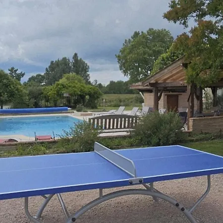 Domaine Familial, Le Parc De Gouts Aiguillon